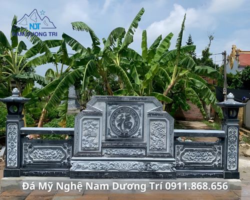 CUỐN THƯ ĐÁ
