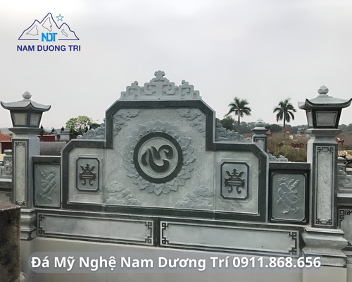 CUỐN THƯ ĐÁ
