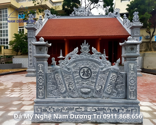 CUỐN THƯ ĐÁ