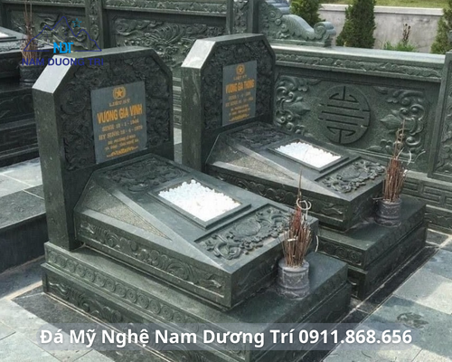 MỘ XANH RÊU