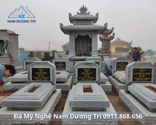 MỘ TAM CẤP