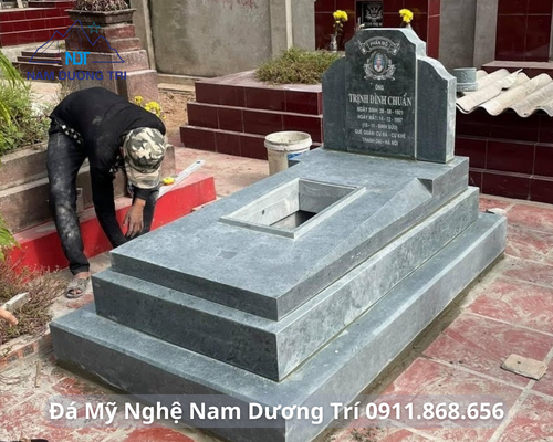 MỘ TAM CẤP