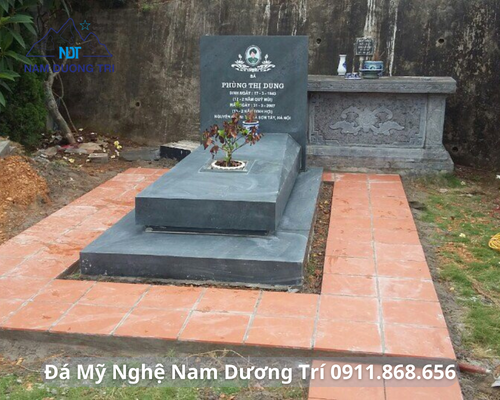 MỘ TAM CẤP