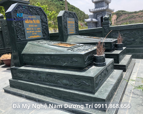 MỘ TAM CẤP