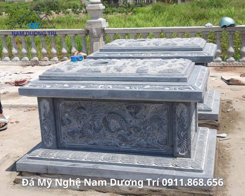 MỘ KHÔNG MÁI