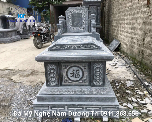 MỘ KHÔNG MÁI