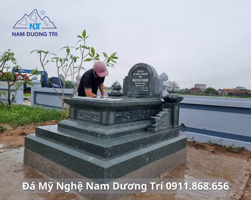 MỘ KHÔNG MÁI