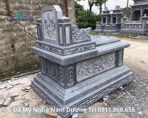 MỘ KHÔNG MÁI