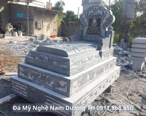 MỘ KHÔNG MÁI