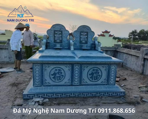 MỘ ĐÔI