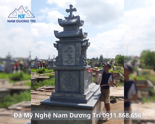 MỘ CÔNG GIÁO