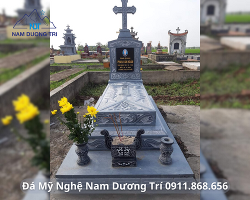MỘ CÔNG GIÁO