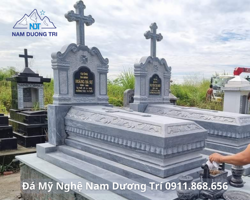 MỘ CÔNG GIÁO