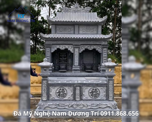MỘ HAI MÁI