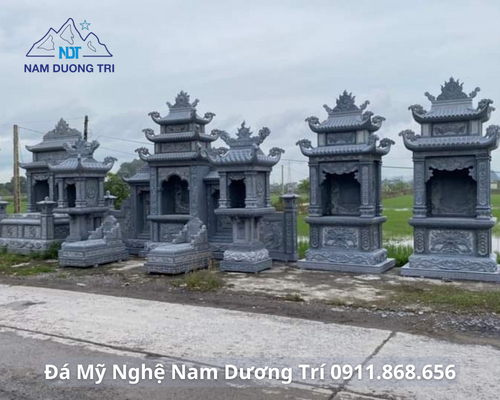 MỘ HAI MÁI